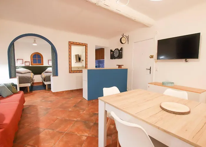 Апартаменты Roche-rock In The Heart Of The Old Town *